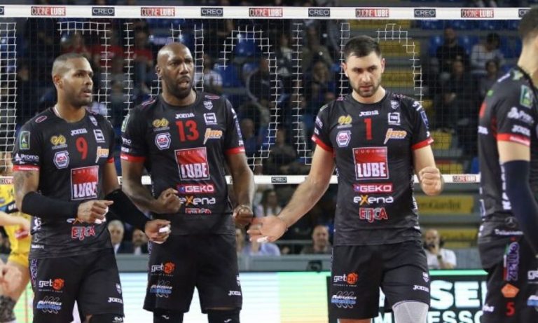 VÔLEI. FEDERAÇÃO INTERNACIONAL DE VÔLEI. FIVB.
