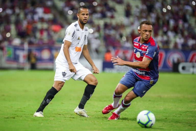 GEUVÂNIO. ATLÉTICO-PR. ATLÉTICO-MG.