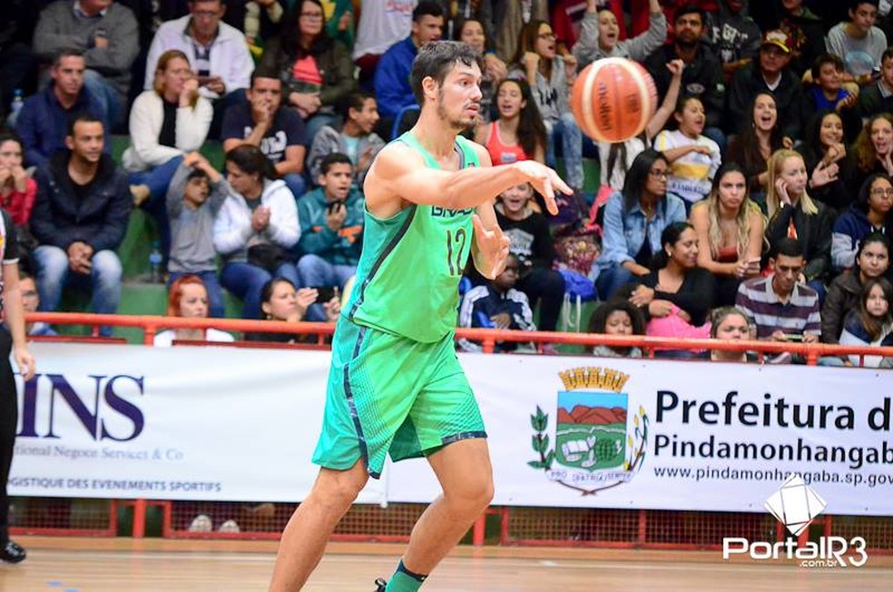RAFAEL MINEIRO. CLASSIFICADO.