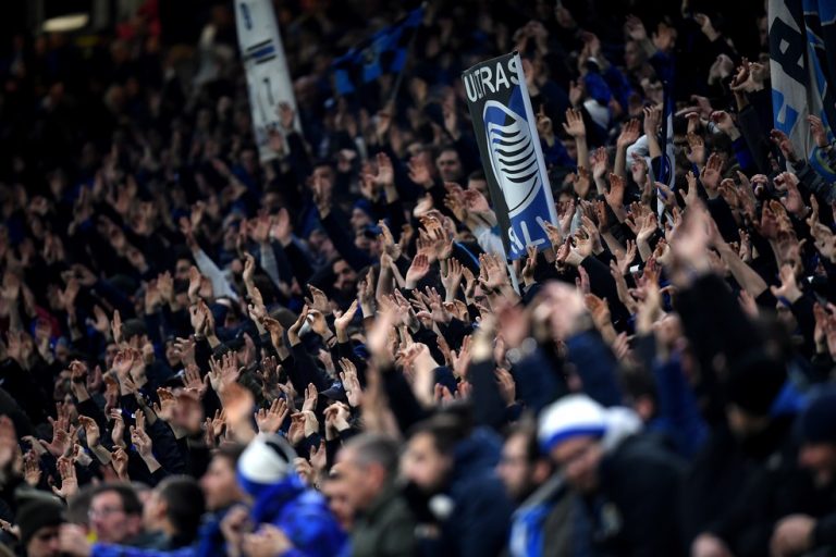 FUTEBOL. VOLTA DAS TORCIDAS NOS ESTÁDIOS.