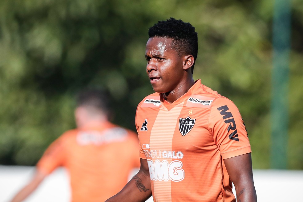 JUAN CAZARES. ATLÉTICO-MG.