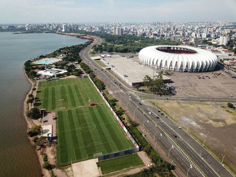 FUTEBOL GAÚCHO. NOVO HAMBURGO-RS. GRÊMIO-RS. INTERNCIONAL-RS.