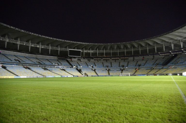 MARACANÃ. TORCIDAS. NO RIO DE JANEIRO.