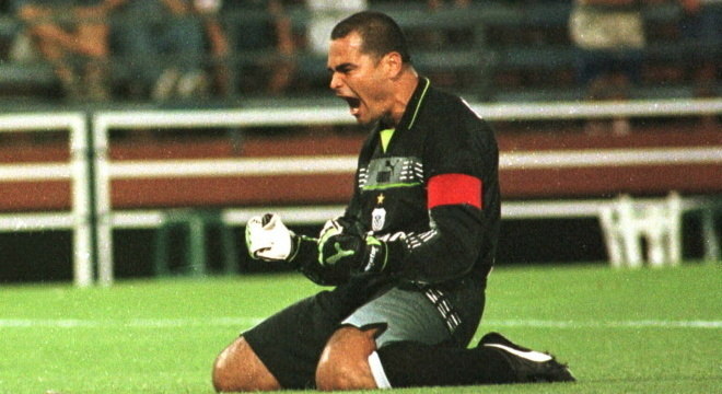 CHILAVERT. PARAGUAI. PRESIDENTE.
