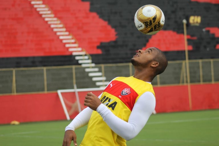 RAFAELSON. FUTEBOL DO VIETNÃ.