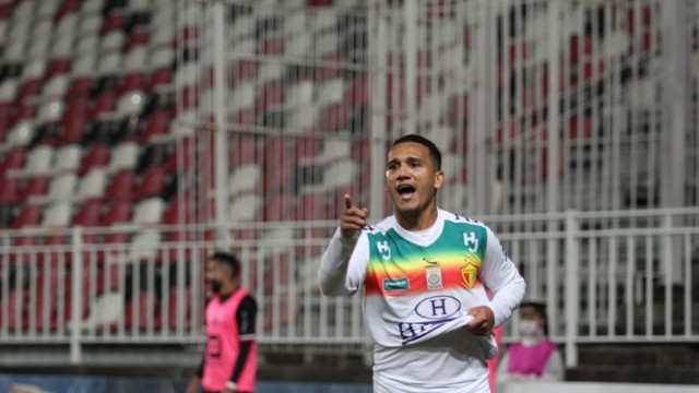 CAMPEONATO CATARINENSE DE 2020. QUARTAS DE FINAL. JOINVILLE-SC. BRUSQUE-SC. JOGO DE IDA.