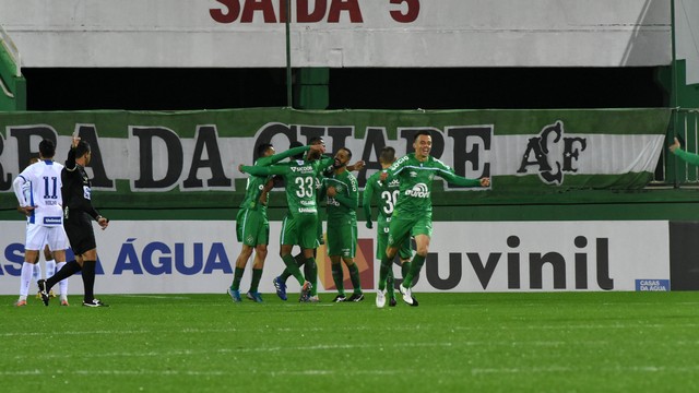 CAMPEONATO CATARINENSE DE 2020. QUARTAS DE FINAL. JOGO DE IDA. CHAPECOENSE-SC. AVAÍ-SC.