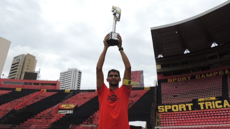 DURVAL. 40 ANOS. SPORT-PE. SANTOS-SP. TAÇA LIBERTADORES DA AMÉRICA. COPA DO BRASIL DE 2008.