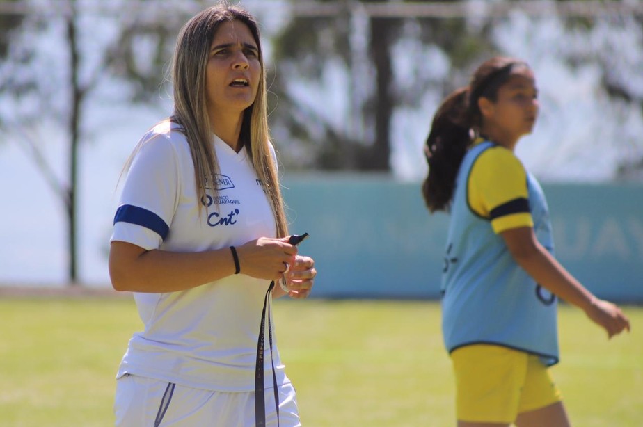 EMILY LIMA. SELEÇÃO BRASILEIRA. FUTEBOL BRASILEIRO. TÉCNICA DA SELEÇÃO EQUATORIANA DE FUTEBOL.