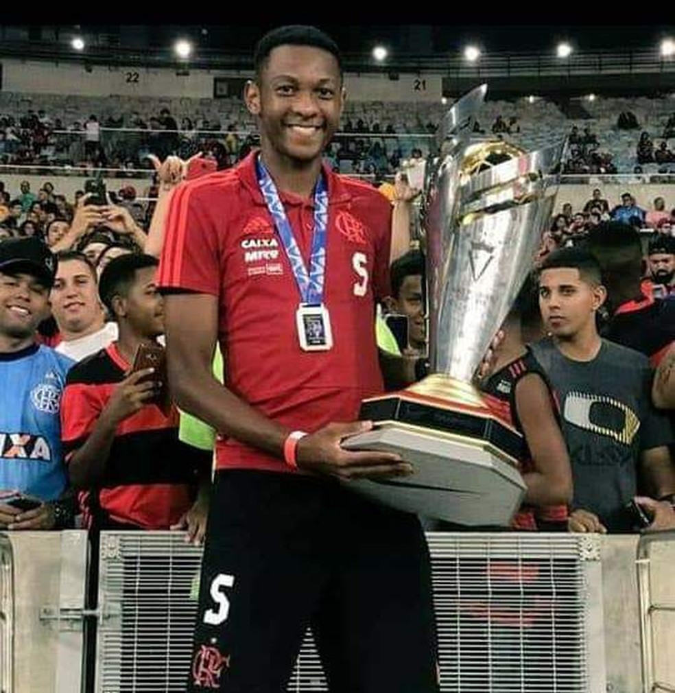 FLAMENGO-RJ. FAMÍLIA. NINHO DO URUBU.