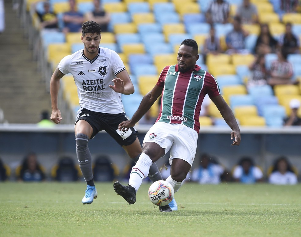 TRANSMISSÃO DA REDE GLOBO. CAMPEONATO CARIOCA. FEDERAÇÃO DE FUTEBOL DO ESTADO DO RIO DE JANEIRO. BOTAFOGO-RJ. FLUMINENSE-RJ. TAÇA RIO DE 2020. SEMIFINAL.