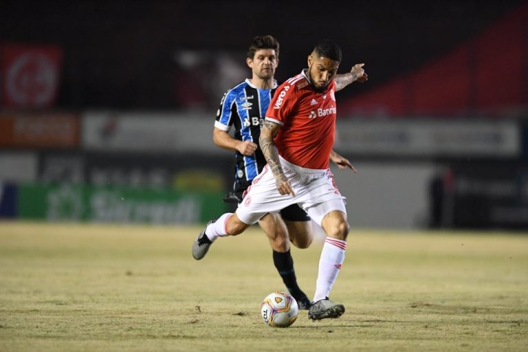 CAMPEONATO GAÚCHO. GRENAL. PAOLO. GUERRERO.
