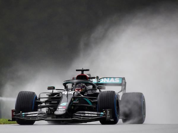 HAMILTON. POLE POSITION. ESTÍRIA.