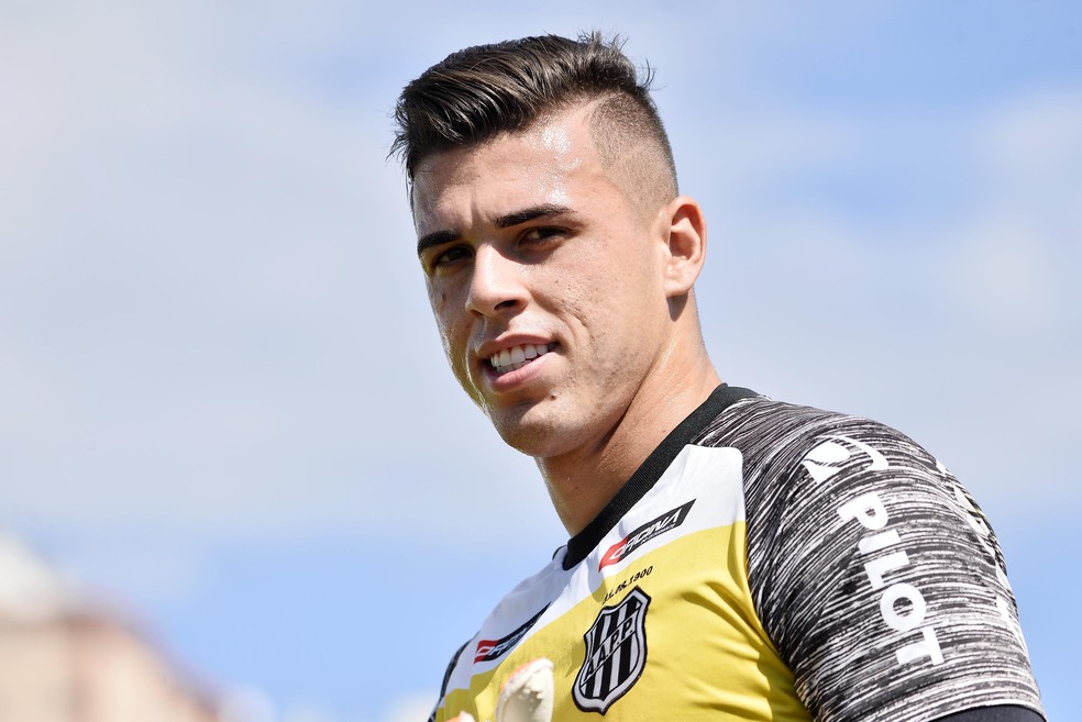 IVAN. GOLEIRO DA PONTE PRETA-SP. FLAMENGO-RJ. BARCELONA. ESPANHA.