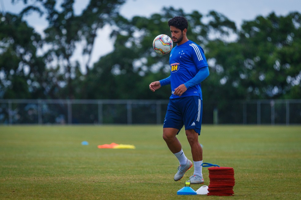 CAMPEONATO MINEIRO. CRUZEIRO-MG. URT. LÉO.
