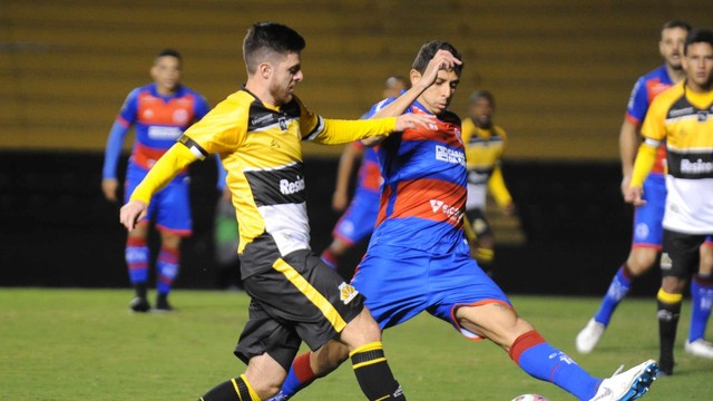 CAMPEONATO CATARINENSE DE 2020. QUARTAS DE FINAL. JOGO DE IDA. MARCÍLIO DIAS-SC. CRICIÚMA-SC.