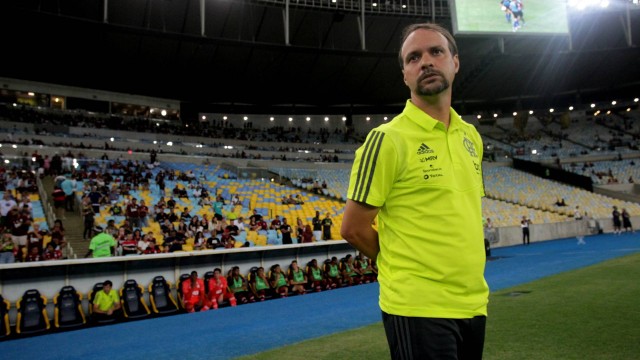 MAURÍCIO SOUSA. TREINADOR INTERINO.