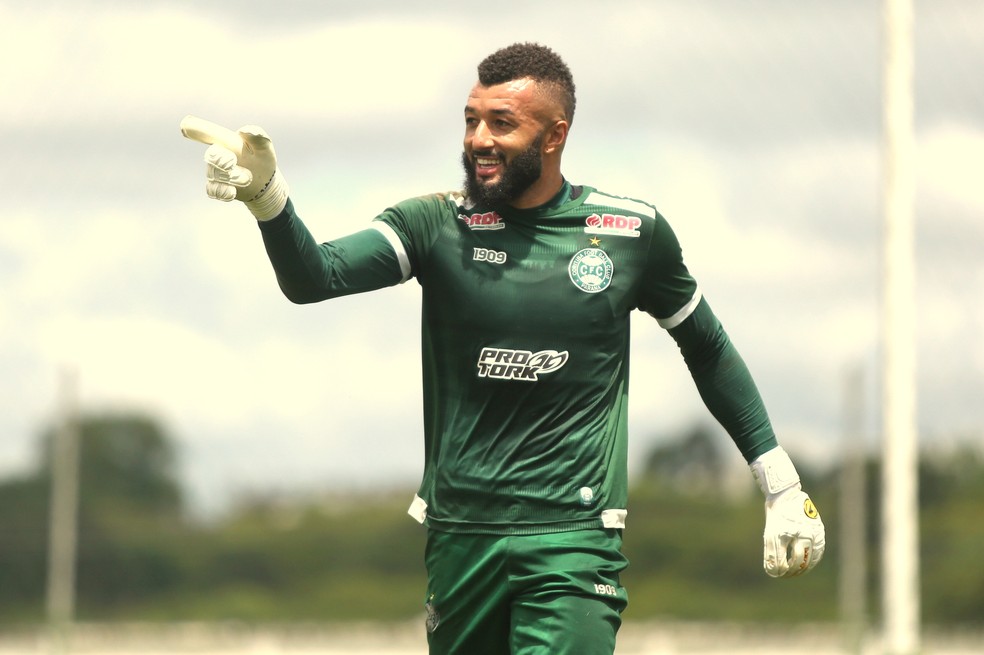 CAMPEONATO PARANAENSE DE 2020. PARANÁ CLUBE-PR. CORITIBA-PR. ALEX MURALHA.