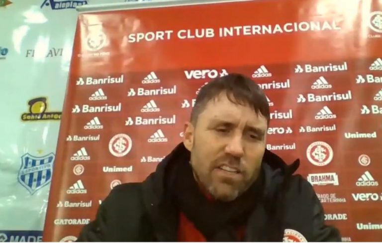 EDUARDO COUDET. TREINADOR DO INTERNACIONAL-RS.