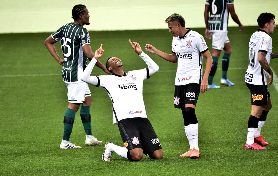 CAMPEONATO BRASILEIRO DA SÉRIE A DE 2020. PRIMEIRA FASE. QUARTA RODADA. CORINTHIANS-SP. CORITIBA-PR.