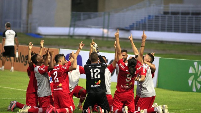 COPA DO BRASIL DE 2020. TERCEIRA FASE. JOGO DE VOLTA. CRB-AL. CLASSIFICADO. CRUZEIRO-MG. ELIMINADO.