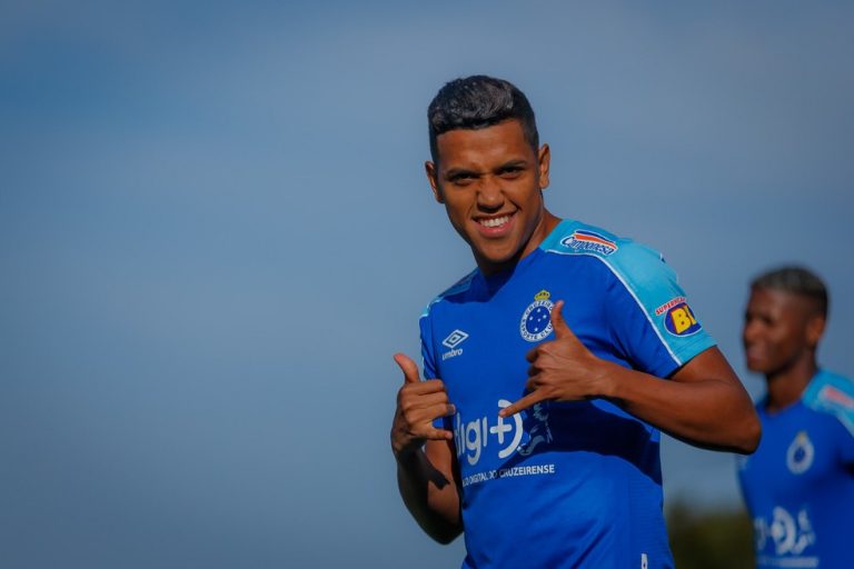 CRUZEIRO-MG. DÍVIDAS COM FIFA.