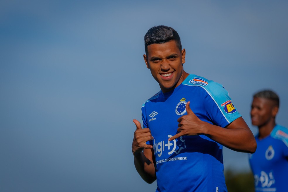 CRUZEIRO-MG. DÍVIDAS COM FIFA.