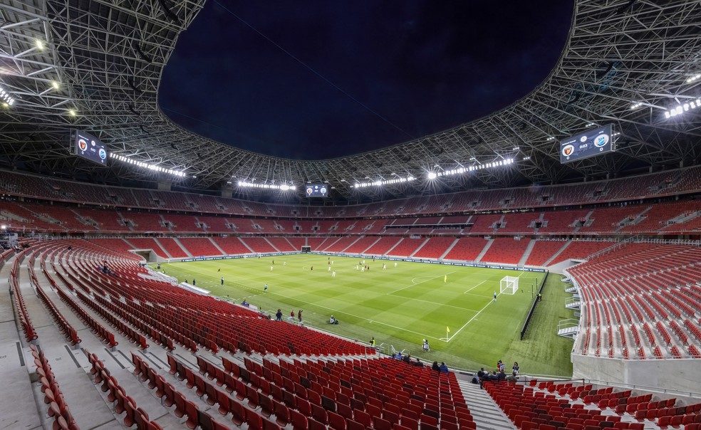SUPERCOPA DA EUROPA. SEVILLA. ESPANHA. BAYERN DE MUNIQUE. ALEMANHA.