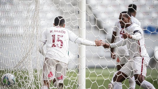 CAMPEONATO BRASILEIRO DA SÉRIE A DE 2020. PRIMEIRA FASE. QUINTA RODADA. FLUMINENSE-RJ. ATHLETICO-PR.