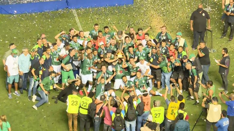 CAMPEONATO BRASILIENSE DE 2020. FINAL. JOGO DE VOLTA. GAMA-DF. CAMPEÃO. DÉCIMA TERCEIRA VEZ. BRASILIENSE-DF. VICE-CAMPEÃO.