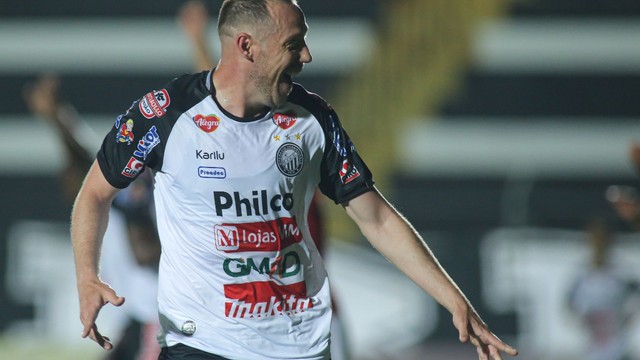 CAMPEONATO BRASILEIRO DA SÉRIE B DE 2020. PRIMEIRA FASE. SEXTA RODADA. OPERÁRIO-PR. BRASIL DE PELOTAS-RS.