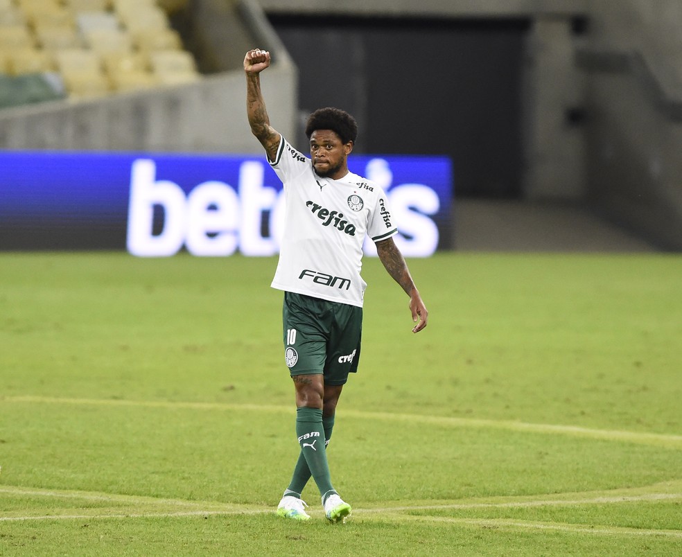 PALMEIRAS-SP. INTERNACIONAL-RS. PAOLO GUERRERO. LUIZ ADRIANO. ALEXANDRE PATO.