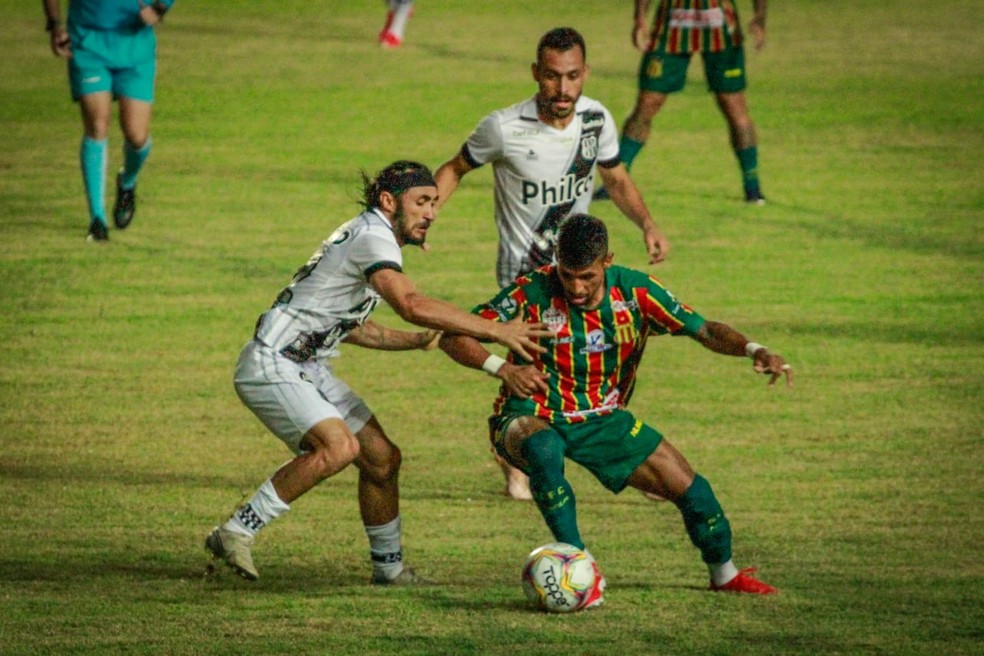 CAMPEONATO BRASILEIRO DA SÉRIE B DE 2020. PRIMEIRA FASE. SEXTA RODADA. SAMPAIO CORRÊA-MA. PONTE PRETA-SP.