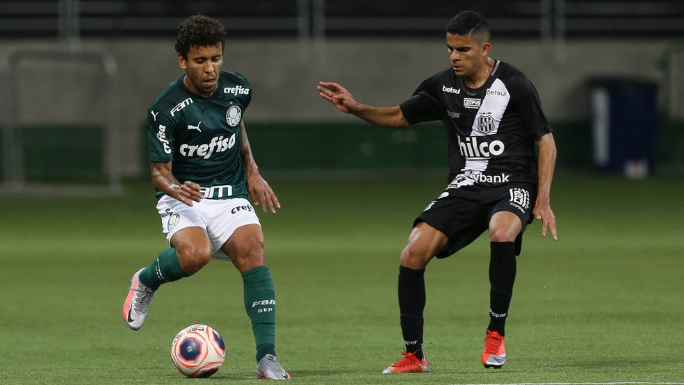 CAMPEONATO BRASILEIRO. CORINTHIANS-SP. ATLÉTICO-GO. VASCO-RJ. PALMEIRAS-SP.
