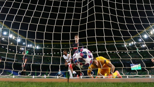 LIGA DOS CAMPEÕES DA EUROPA DA TEMPORADA DE 2019.2020. QUARTAS DE FINAL. RASENBALLSPORT LEIPZIG. ALEMANHA. CLASSIFICADO. ATLÉTICO DE MADRID. ESPANHA. ELIMINADO.