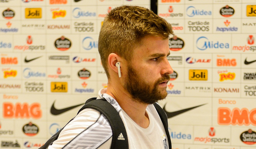 SANTOS-SP. EDUARDO SASHA. ATLÉTICO-MG.