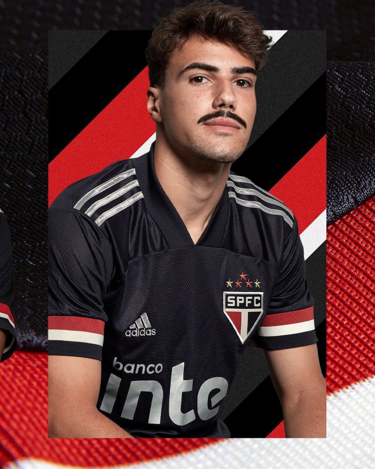 SÃO PAULO-SP. TERCEIRO UNIFORME.