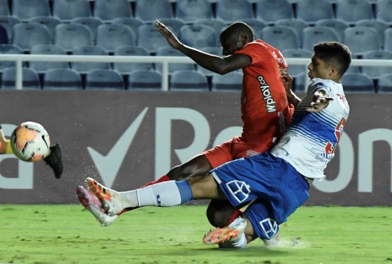 TAÇA LIBERTADORES DA AMÉRICA DE 2020. FASE DE GRUPOS. GRUPO E. AMÉRICA DE CALI. COLÔMBIA. UNIVERSIDAD CATÓLICA. CHILE.