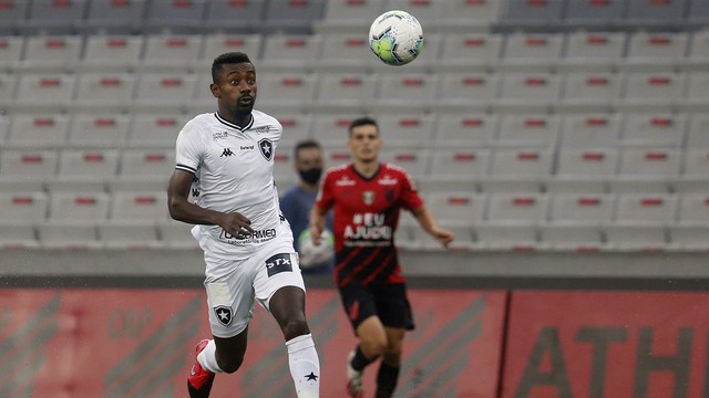 CAMPEONATO BRASILEIRO DA SÉRIE A DE 2020. PRIMEIRA FASE. NONA RODADA. ATHLETICO-PR. BOTAFOGO-RJ.