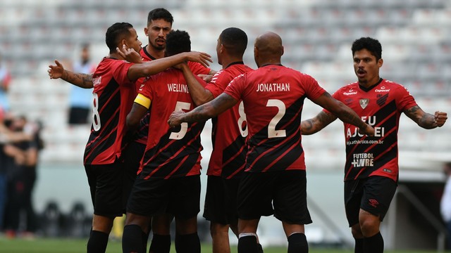 CAMPEONATO BRASILEIRO DA SÉRIE A DE 2020. PRIMEIRA FASE. DÉCIMA RODADA. ATHLETICO-PR. CORITIBA-PR.