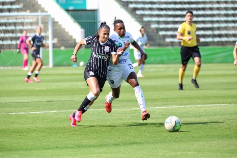 CAMPEONATO BRASILEIRO DE FUTEBOL FEMININO DA SÉRIE A 1 D E2020. PRIMEIRA FASE. DÉCIMA SEGUNDA RODADA. MINAS ICESP-DF. CORINTHIANS-SP.