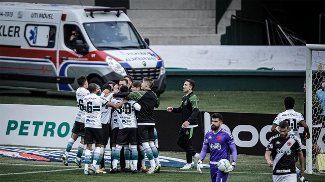 CAMPEOANTO BRASILEIRO DA SÉRIE A DE 2020. PRIMEIRA FASE. DÉCIMA PRIMEIRA RODADA. VASCO-RJ. CORITIBA-PR.