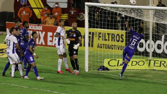CAMPEONATO BRASILEIRO DA SÉRIE B DE 2020. PRIMEIRA FASE. TERCEIRA RODADA. CONFIANÇA-SE. AVAÍ-SC.