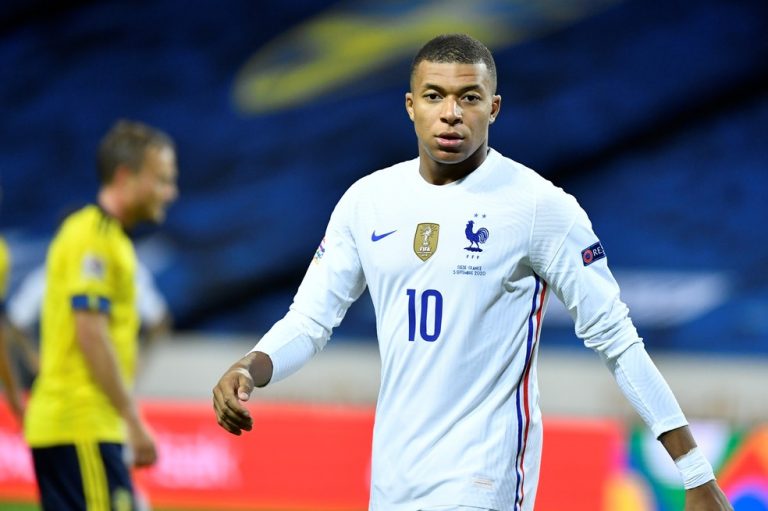 MBAPPE. FRANÇA. PARIS SAINT-GERMAIN. DESFALQUE.