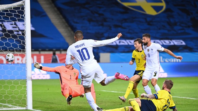 LIGA DAS NAÇÕES. EUROPA. PRIMEIRA FASE. LIGA A. PRIMEIRA RODADA. GRUPO 2 SUÉCIA. FRANÇA.