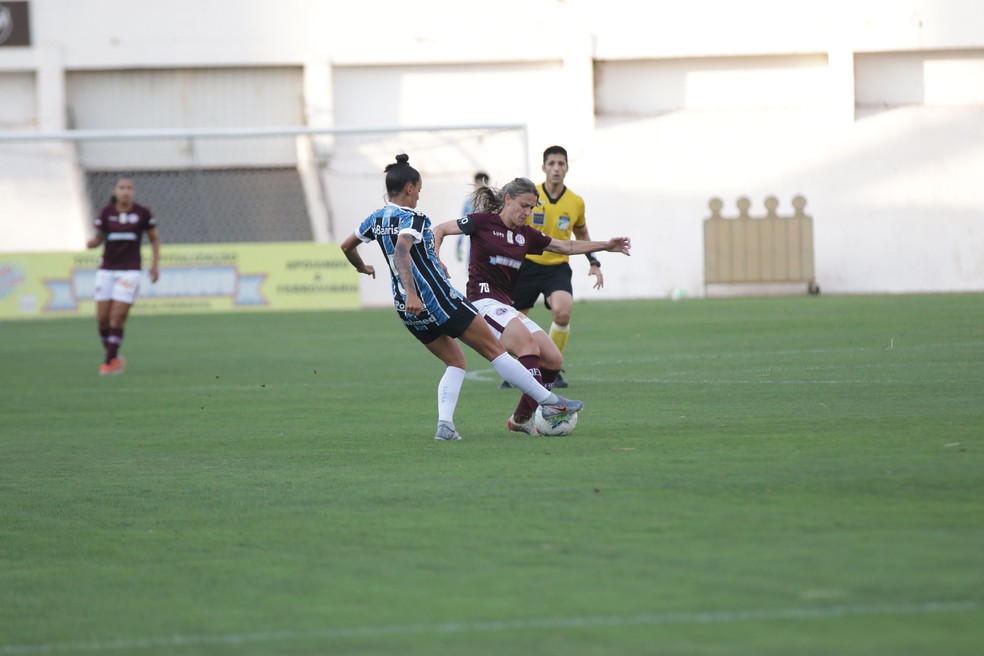 CAMPEONATO BRASILEIRO DE FUTEBOL FEMININO SÉRIE A1 DE 2020. PRIMEIRA FASE. SÉTIMA RODADA. GRÊMIO-RS. FERROVIÁRIA-SP.