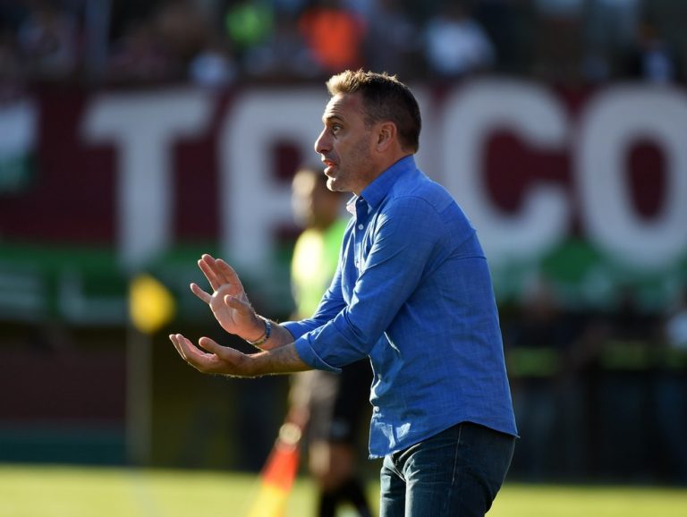 CRUZEIRO-MG. DÍVIDA. PAULO BENTO. RAMÓN ÁBILA. RIASCOS. PAULO BENTO. ARRASCAETA.