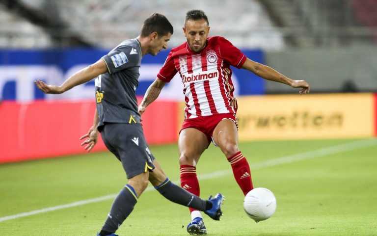 CAMPEONATO GREGO. ESTREIA RAFINHA. OLYMPIACOS. GRÉCIA.