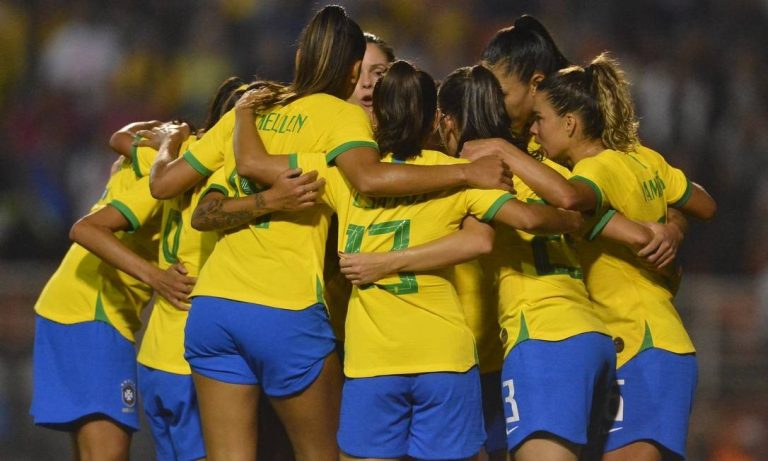 SELEÇÃO BRASILEIRA DE FUTEBOL. CBF. CONFEDERAÇÃO BRASILEIRA DE FUTEBOL. CBF.