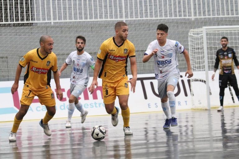 LIGA NACIONAL DE FUTSAL. OITAVA RODADA. GRUPO A. MAGNUS. SOROCABA-SP. BRASÍLIA-DF.